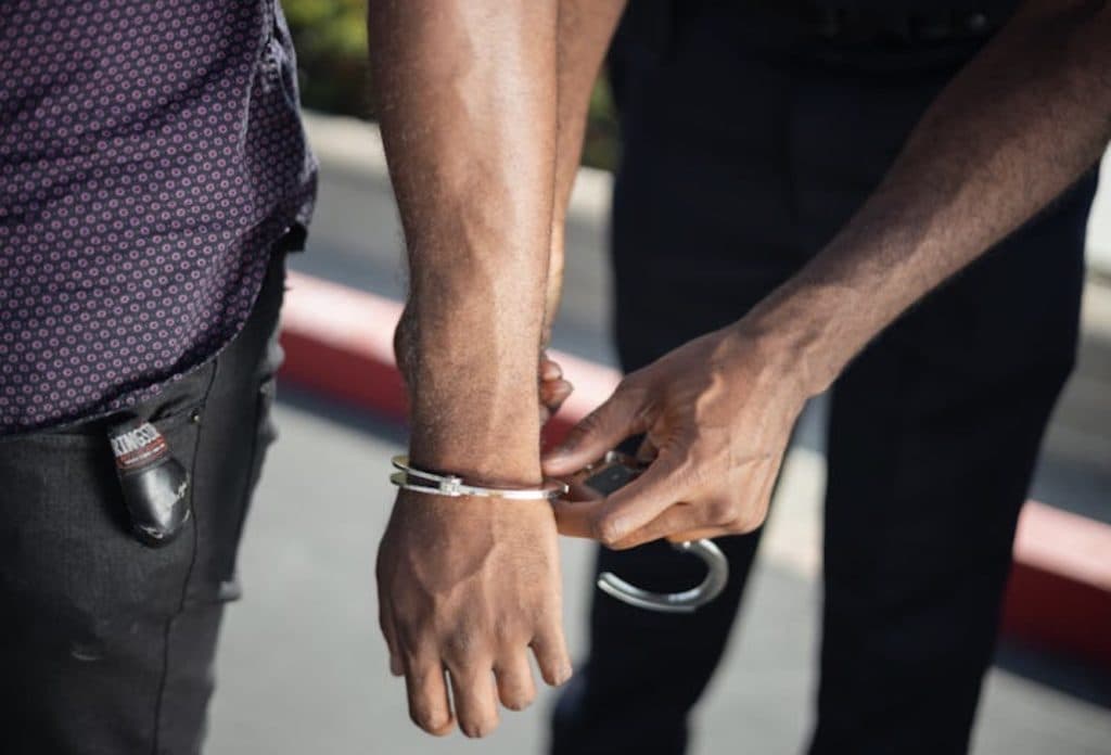 Chủ qu&aacute;n ramen... tự đấm v&agrave;o mặt m&igrave;nh để chiếm đoạt 1,7 triệu y&ecirc;n- Ảnh 3.