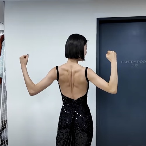 Mẫu H&agrave;n 42 tuổi "đ&aacute;nh bay" 4kg chỉ trong 12 ng&agrave;y- Ảnh 3.