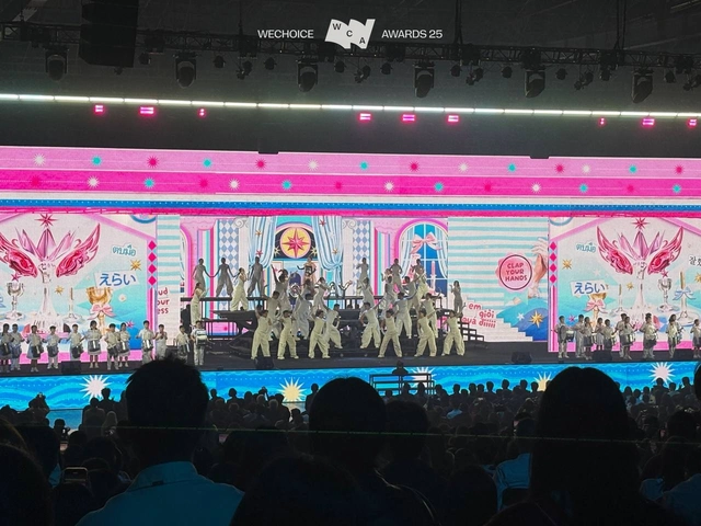 Phương Mỹ Chi v&agrave; Phương Ly &ldquo;bắt tay&rdquo; chơi lớn, đưa WeChoice v&agrave;o 2 kh&ocirc;ng gian tr&ecirc;n c&ugrave;ng 1 s&acirc;n khấu- Ảnh 4.