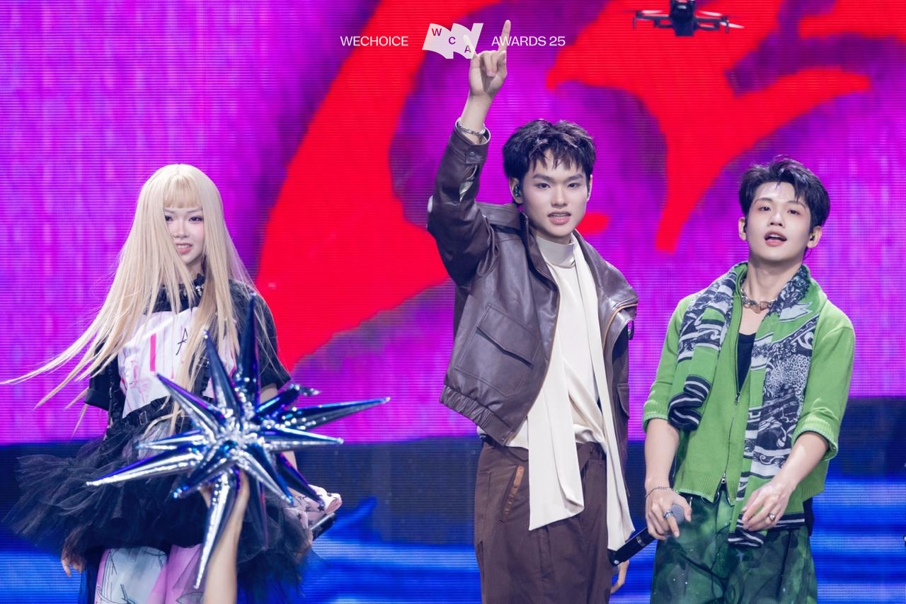 View - Đội hình Anh Trai - Em Xinh hot nhất “phá đảo” Gala WeChoice Awards 2025: Hát hay nhảy đẹp, visual quá “peak”!