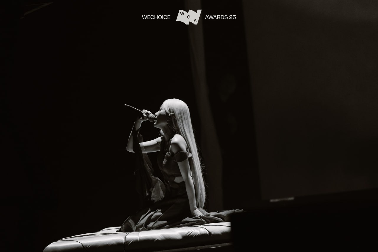 Ho&agrave;ng Dũng - Ph&ugrave;ng Kh&aacute;nh Linh g&acirc;y &ldquo;suy vượt mức&rdquo;, Juky San - (S)TRONG Trọng Hiếu mang đến &ldquo;s&iacute;t rịt&rdquo; tại Gala WeChoice Awards 2025- Ảnh 7.