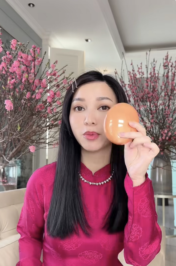 Chuyện g&igrave; m&agrave; Hannah Olala phải c&ocirc;ng khai xin lỗi kh&aacute;ch h&agrave;ng thế n&agrave;y?- Ảnh 1.