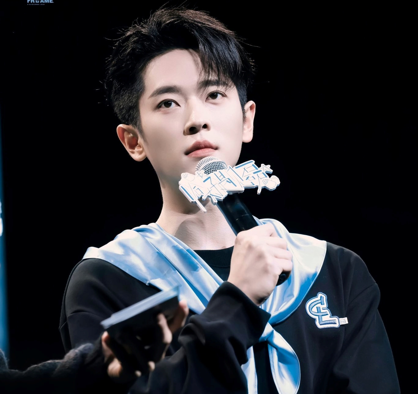 Bạo qu&acirc;n đẹp nhất Trung Quốc hiện tại: C&agrave;ng đi&ecirc;n c&agrave;ng cuốn, nhan sắc n&acirc;ng tầm cả bộ phim- Ảnh 11.