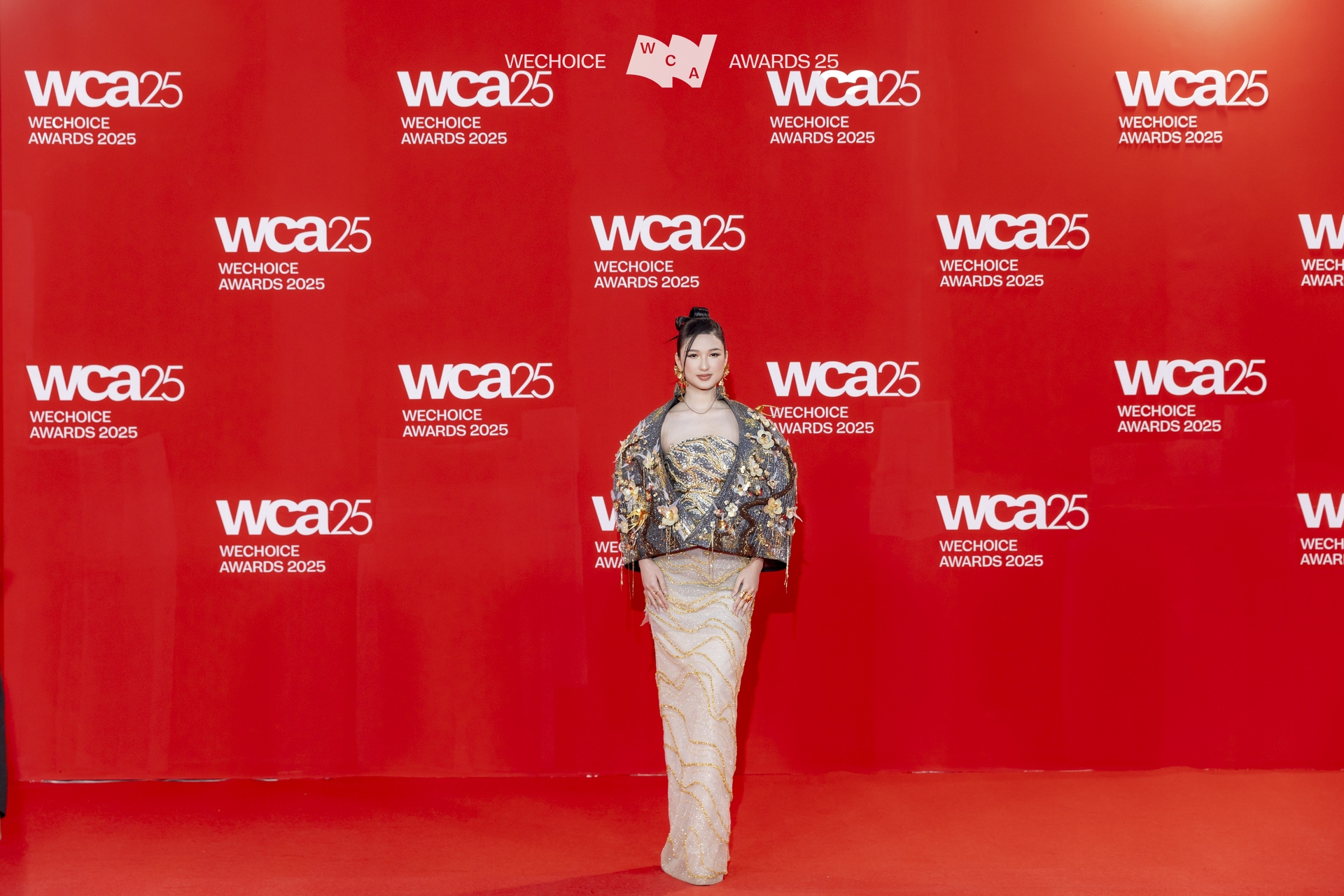 Loạt visual b&ugrave;ng nổ của d&agrave;n trai xinh, g&aacute;i đẹp tr&ecirc;n thảm đỏ WeChoice Awards 2025!- Ảnh 9.