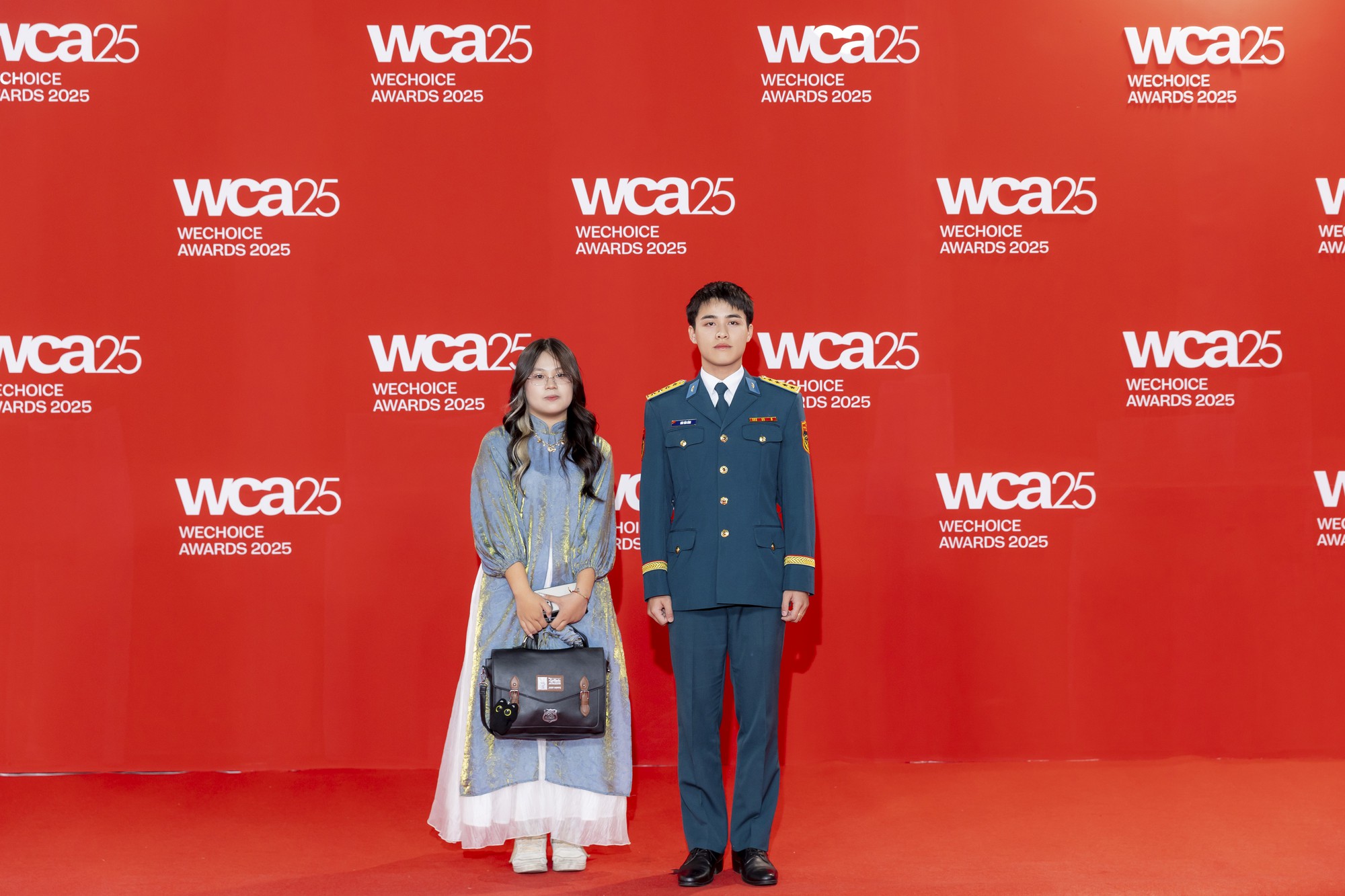 Loạt visual b&ugrave;ng nổ của d&agrave;n trai xinh, g&aacute;i đẹp tr&ecirc;n thảm đỏ WeChoice Awards 2025!- Ảnh 10.