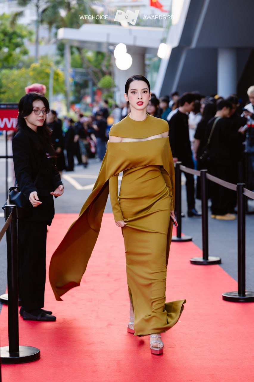 Xả loạt ảnh n&eacute;t căng của hội mỹ nh&acirc;n ở WeChoice Awards 2025: Xứng danh đại tiệc nhan sắc!- Ảnh 6.