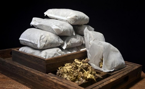 Tôi dùng ngải cứu làm bông nhồi gối trong 6 tháng, sau đó đi khám sức khỏe và bác sĩ đã rất "ghen tị" vì lý do này- Ảnh 3.