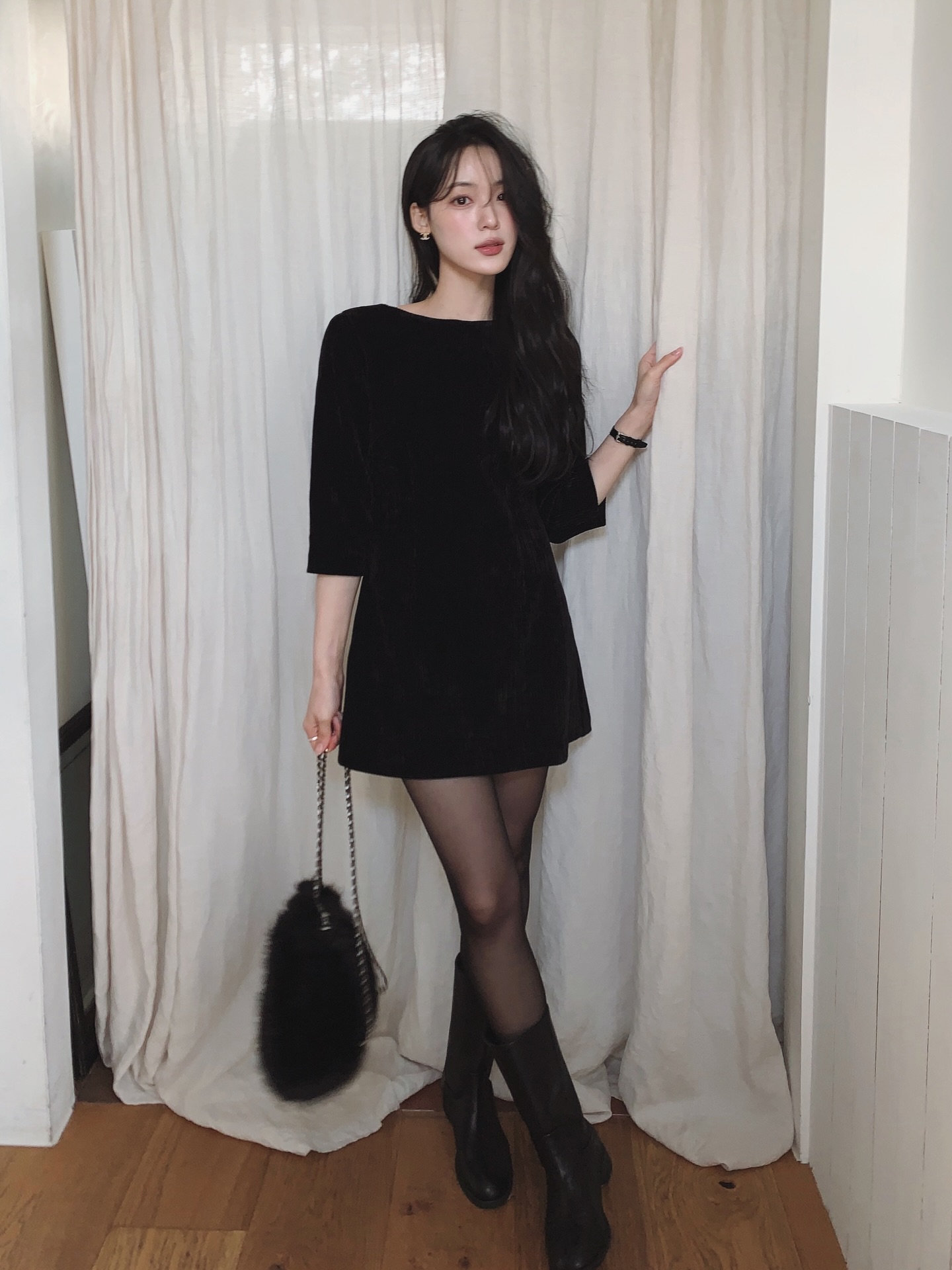 4 kiểu v&aacute;y liền trẻ trung v&agrave; ngọt ng&agrave;o cần c&oacute; trong m&ugrave;a xu&acirc;n- Ảnh 6.