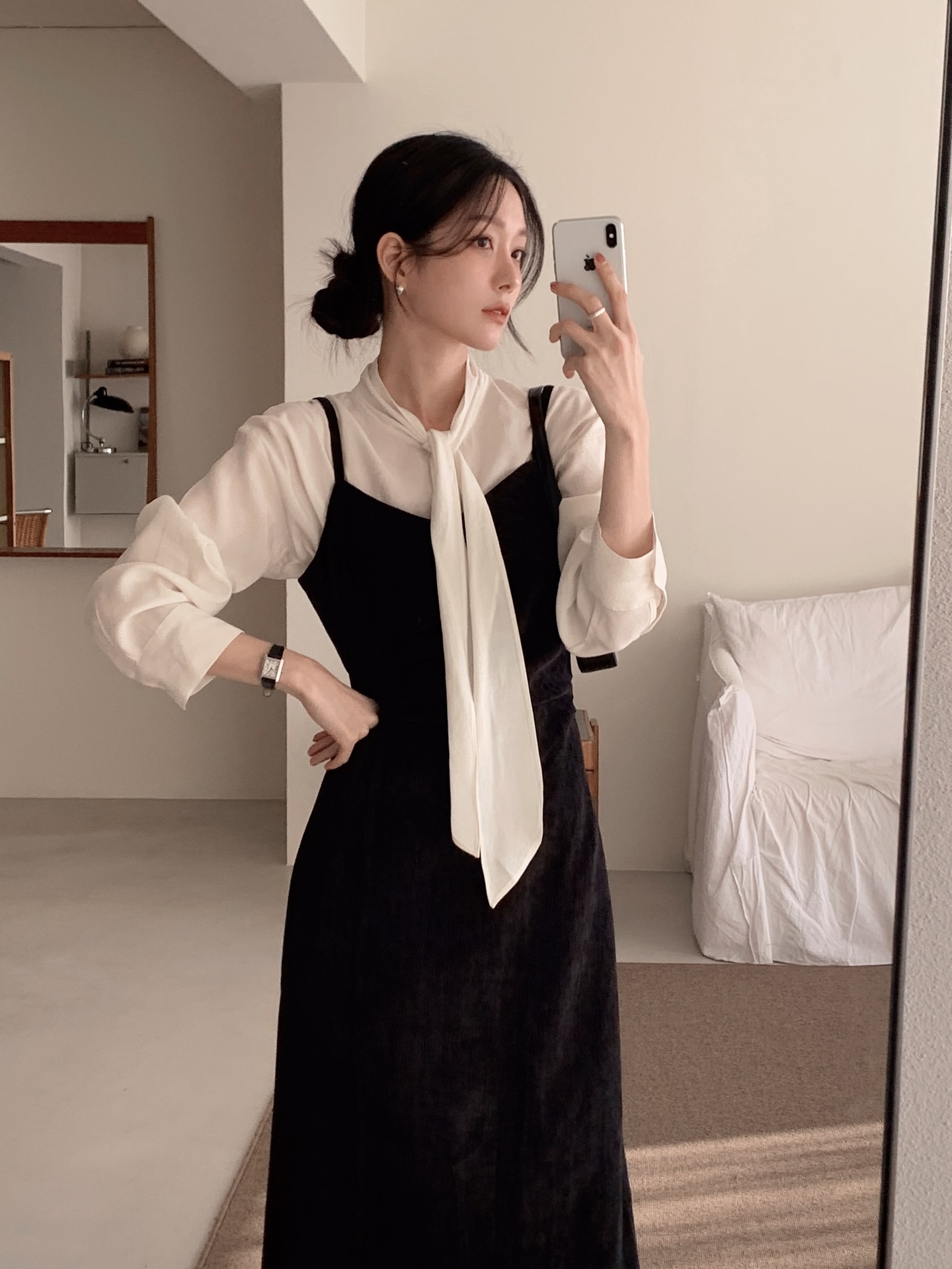 4 kiểu v&aacute;y liền trẻ trung v&agrave; ngọt ng&agrave;o cần c&oacute; trong m&ugrave;a xu&acirc;n- Ảnh 1.