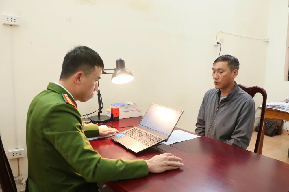 Bắt quả tang chủ cơ sở gạo Phạm Văn H&ugrave;ng SN 1974- Ảnh 3.