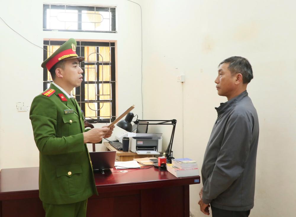 Bắt quả tang chủ cơ sở gạo Phạm Văn H&ugrave;ng SN 1974- Ảnh 2.