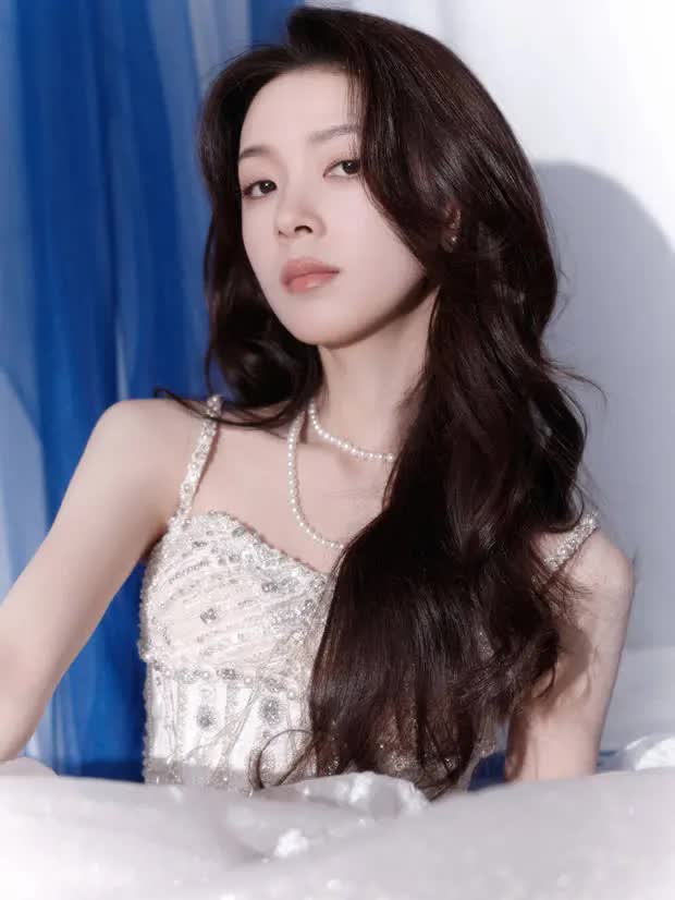 Ngọc nữ showbiz hẹn h&ograve; về nh&agrave; với sao nam gầy thảm họa d&ugrave; đ&atilde; c&oacute; bạn trai, th&ecirc;m nguồn tin l&ecirc;n tiếng- Ảnh 9.