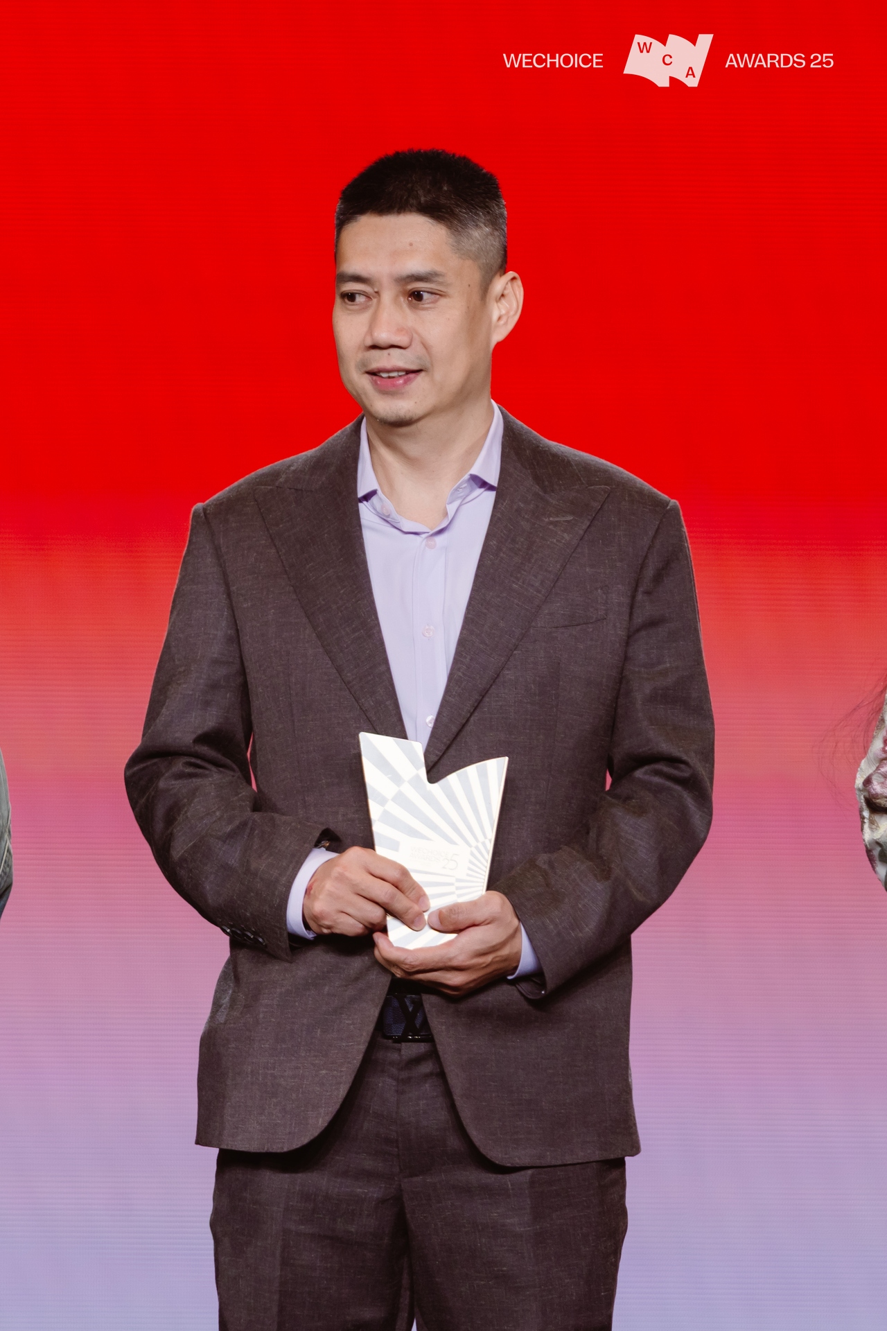 HLV Mai Đức Chung, cầu thủ Đ&igrave;nh Bắc trở th&agrave;nh Top 10 Nh&acirc;n vật truyền cảm hứng tại WeChoice Awards 2025- Ảnh 3.