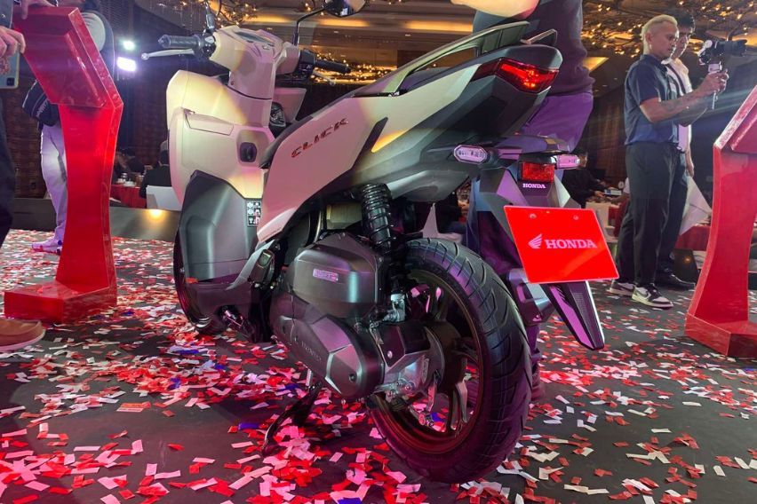 Honda tr&igrave;nh l&agrave;ng 'huyền thoại xe ga' bản n&acirc;ng cấp: gi&aacute; từ 36 triệu đồng, chất hơn cả Air Blade v&agrave; Vario- Ảnh 3.