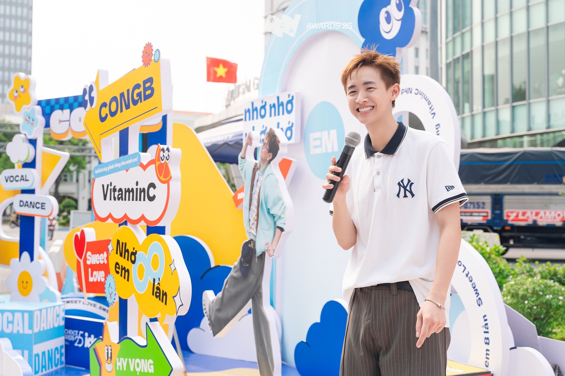 Trọn bộ visual của trai đẹp CONGB tại WeChoice Awards 2025: Chỉ 1 từ quá 