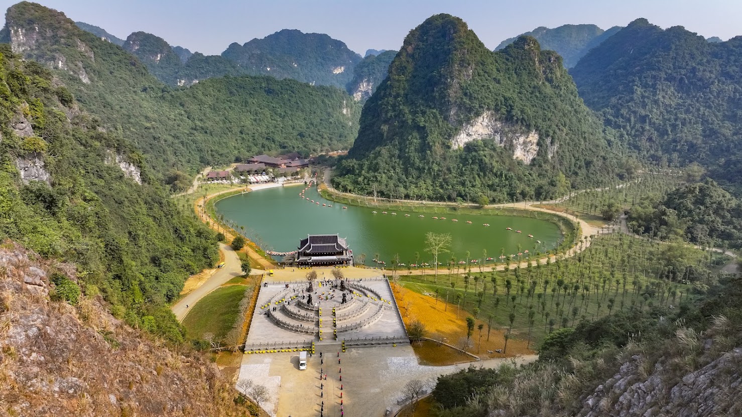 Điểm du lịch mới đẹp như "Phượng Ho&agrave;ng cổ trấn" ở Ninh B&igrave;nh- Ảnh 2.