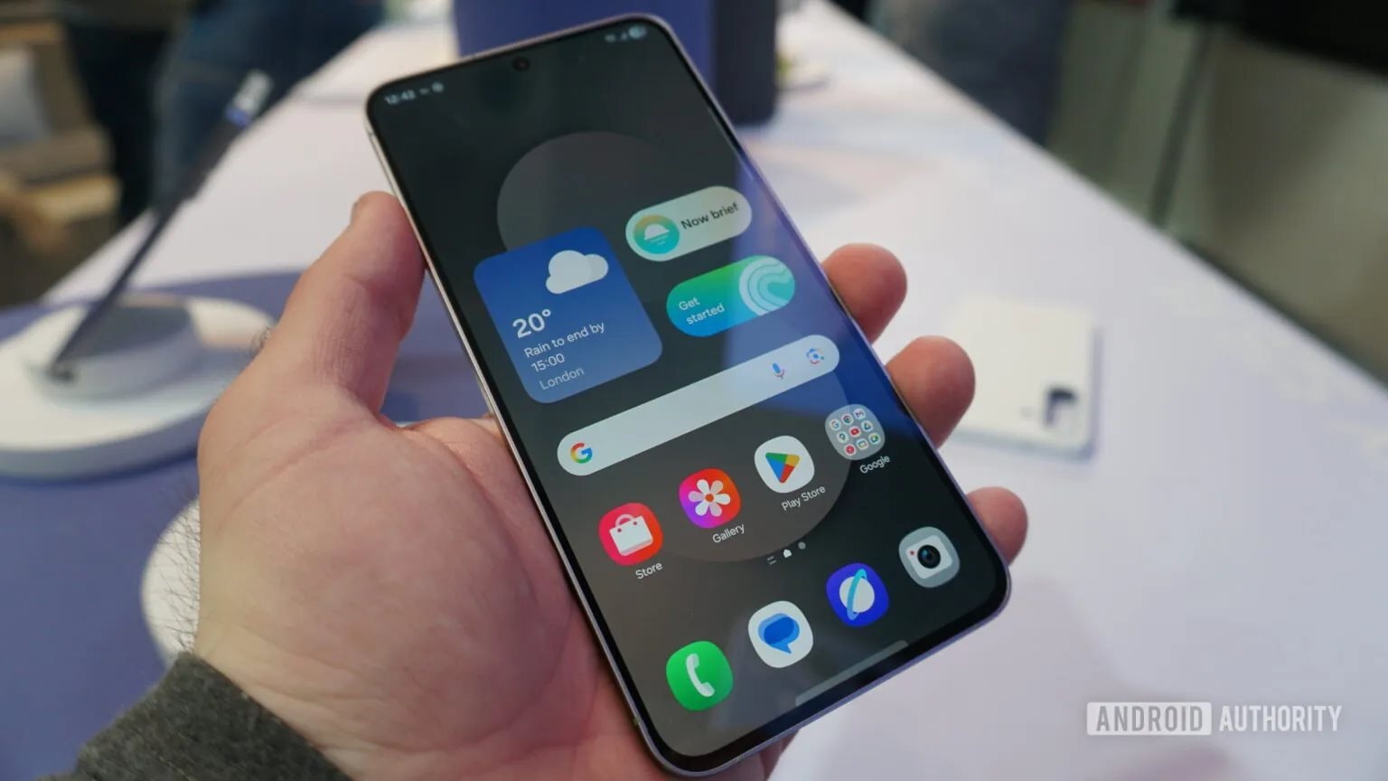 "D&ugrave;ng thử mẫu m&aacute;y hơn 10 triệu n&agrave;y của con g&aacute;i, giờ t&ocirc;i chẳng c&ograve;n muốn mua điện thoại n&agrave;o đắt tiền nữa"- Ảnh 2.