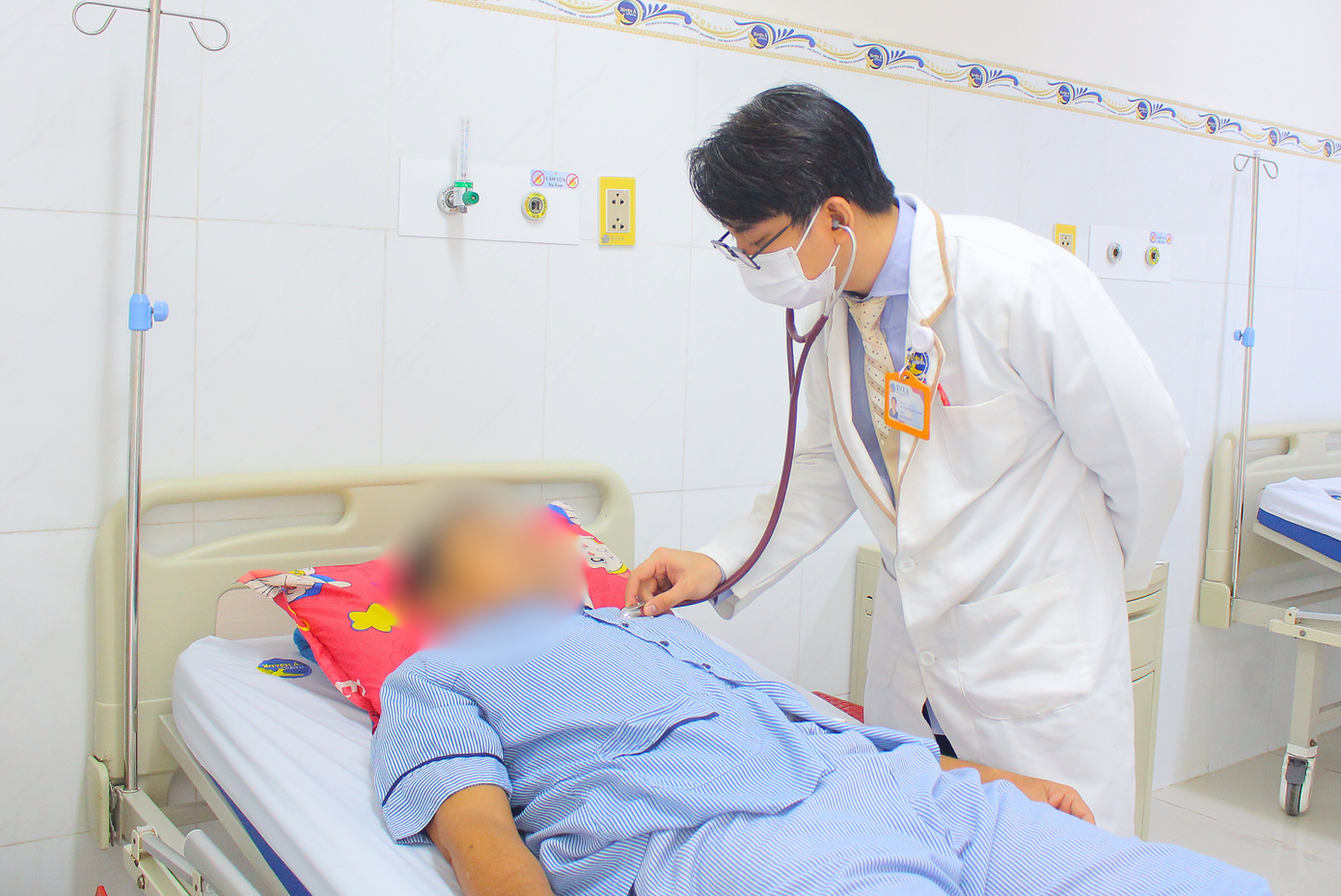 B&aacute;c sĩ cảnh b&aacute;o nhồi m&aacute;u cơ tim gia tăng những ng&agrave;y cận Tết- Ảnh 2.