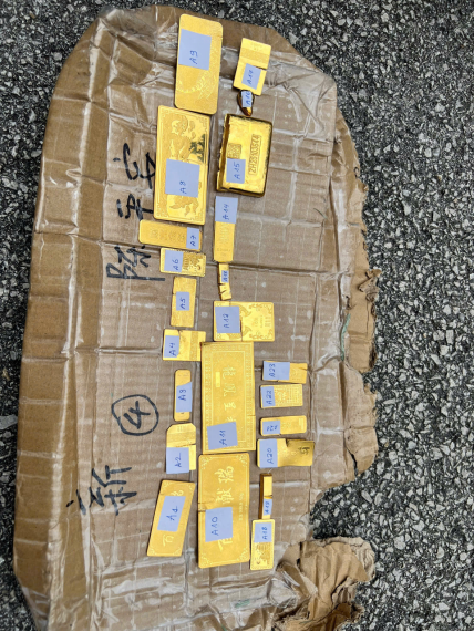 C&ocirc;ng an Lạng Sơn triệt ph&aacute; đường d&acirc;y bu&ocirc;n lậu bạc lớn nhất từ trước đến nay- Ảnh 2.