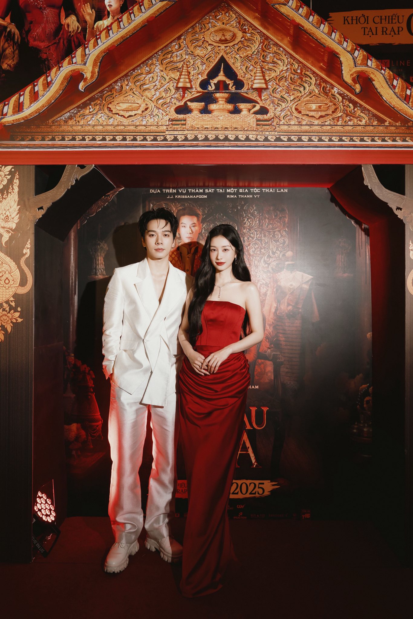 1 cặp đ&ocirc;i để lộ chuyện đường ai nấy đi tại WeChoice Awards 2025?- Ảnh 1.