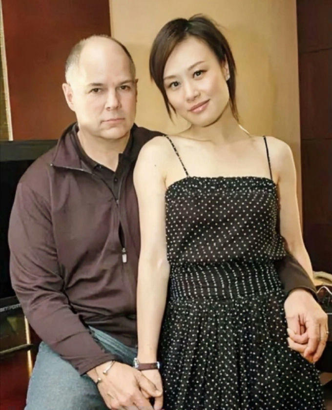 Ho&agrave;ng Th&aacute;i Hậu 