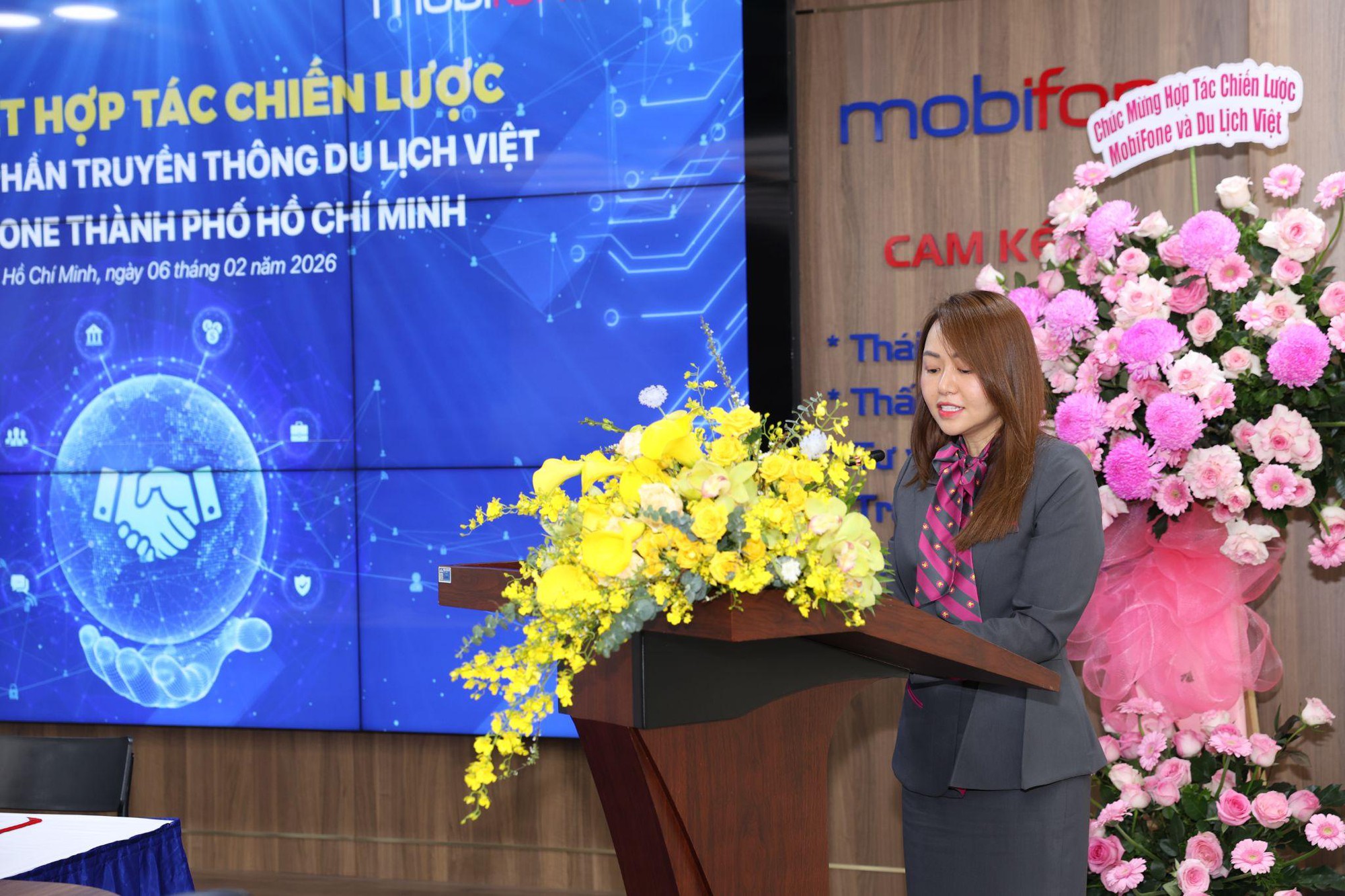 Sốc: h&agrave;ng triệu S&eacute;c Du Lịch Xanh đổ bộ, MobiFone c&ugrave;ng Du Lịch Việt mở đường cho hội cuồng x&ecirc; dịch- Ảnh 4.