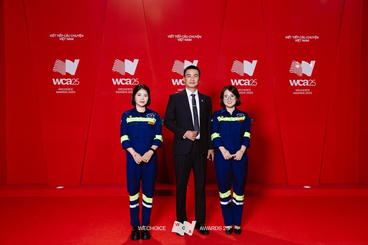 Đội cứu hộ 116 chia sẻ h&agrave;nh tr&igrave;nh x&uacute;c động tại Gala WeChoice 2025: "T&ocirc;i cũng từng bị ch&igrave;m ở biển"- Ảnh 2.