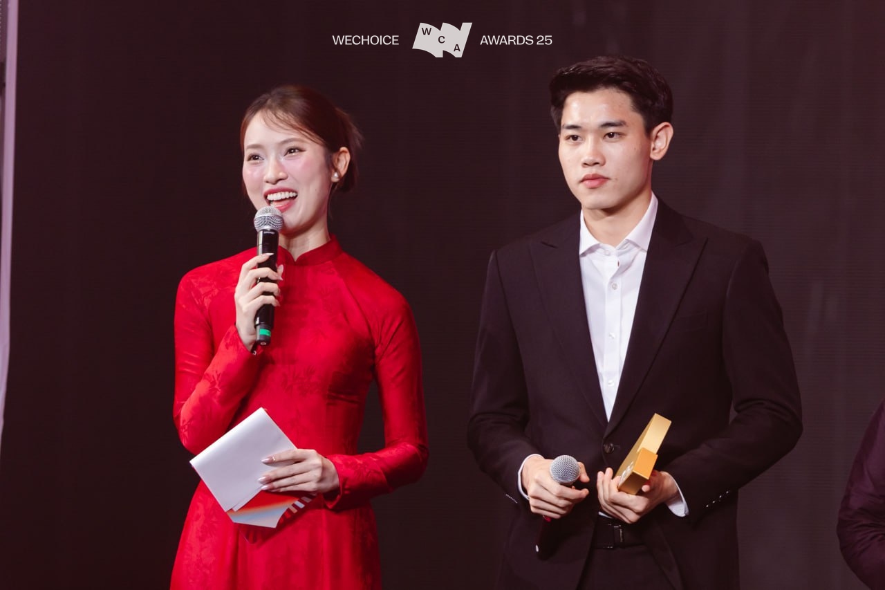 M&agrave;n bắn "tiếng Nghệ An" g&acirc;y sốt của Kh&aacute;nh Vy - Đ&igrave;nh Bắc: 2 anh t&agrave;i xứ Nghệ hội tụ ở WeChoice Awards- Ảnh 3.