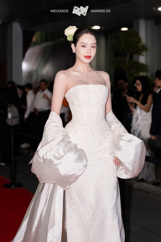 Khung h&igrave;nh đọ sắc đỉnh nhất WeChoice Awards 2025: Thanh Thuỷ v&agrave; Thu&yacute; Ng&acirc;n bất ph&acirc;n thắng bại- Ảnh 8.