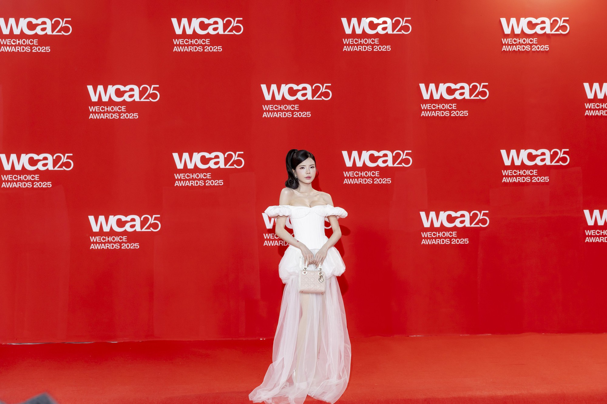 MC Phương Thảo, Minh Nghi v&agrave; Mai Dora khoe sắc tr&ecirc;n thảm đỏ WeChoice Awards 2025- Ảnh 5.