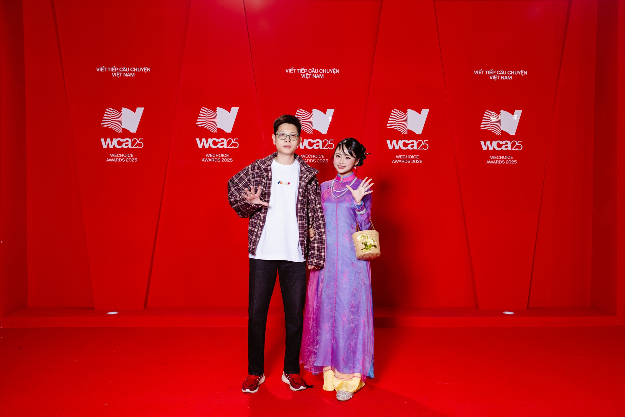 MC Phương Thảo, Minh Nghi v&agrave; Mai Dora khoe sắc tr&ecirc;n thảm đỏ WeChoice Awards 2025- Ảnh 2.
