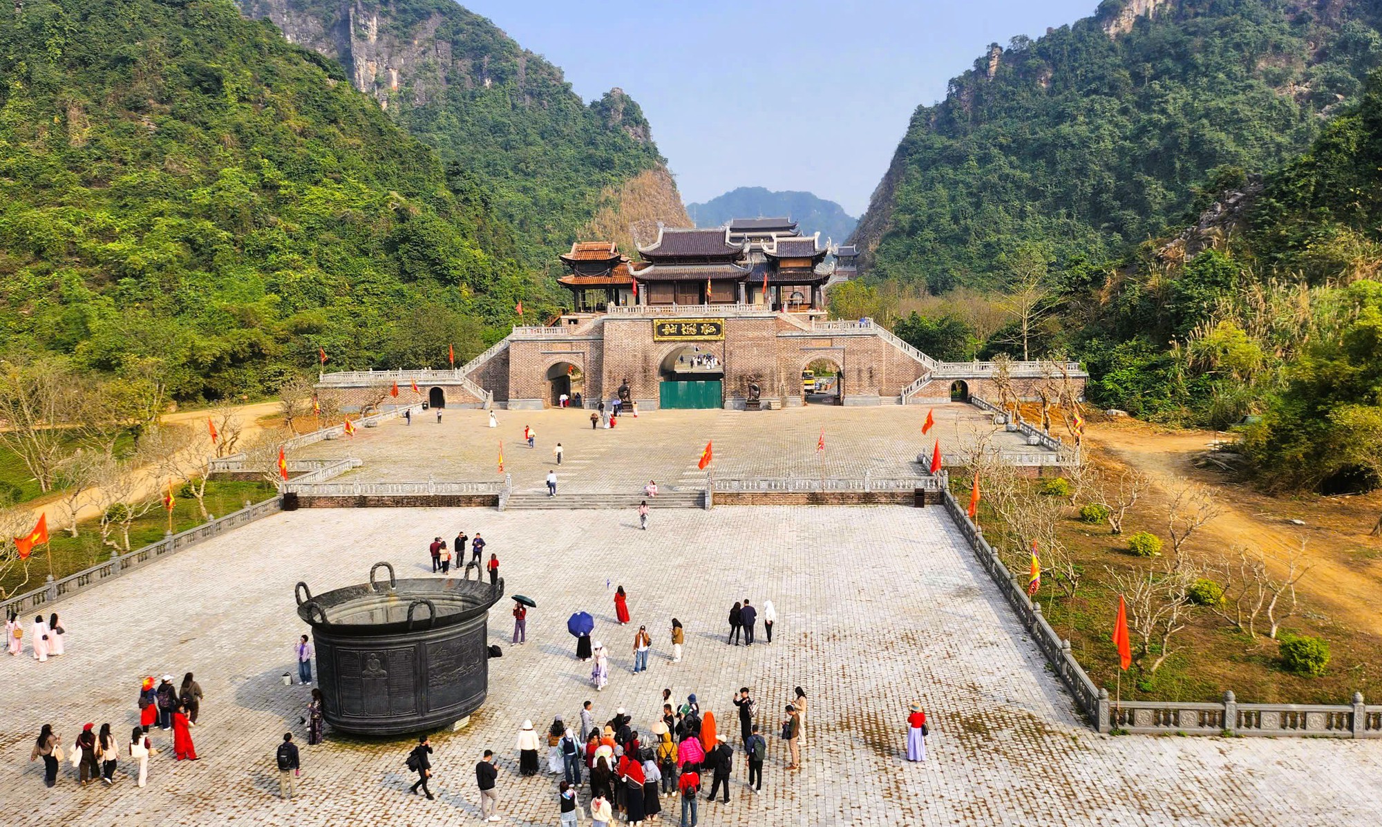 Điểm du lịch mới đẹp như "Phượng Ho&agrave;ng cổ trấn" ở Ninh B&igrave;nh- Ảnh 4.