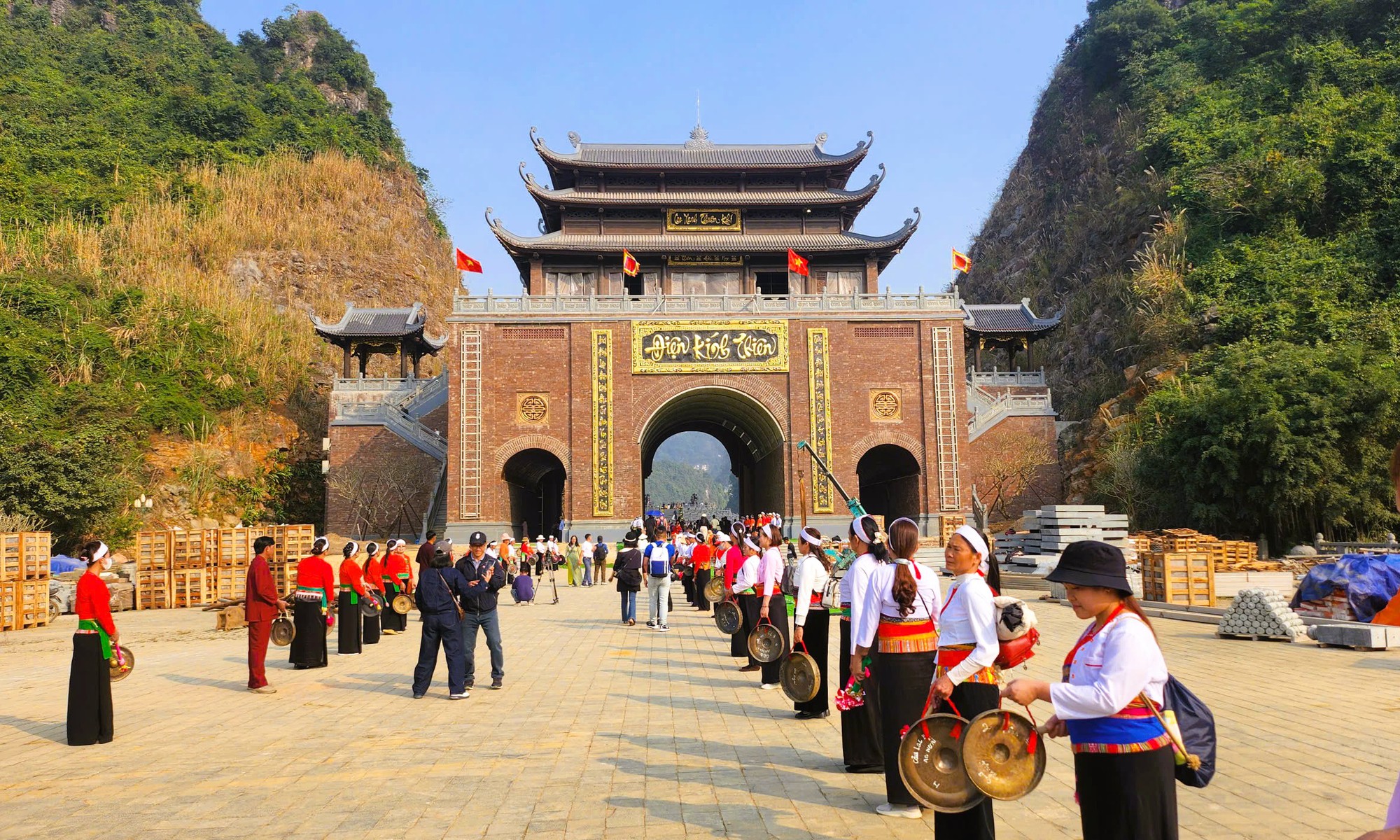 Điểm du lịch mới đẹp như "Phượng Ho&agrave;ng cổ trấn" ở Ninh B&igrave;nh- Ảnh 7.