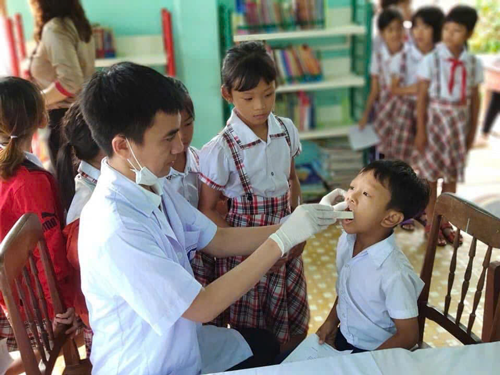 H&agrave;nh tr&igrave;nh t&igrave;m lại những nụ cười bị bỏ qu&ecirc;n- Ảnh 2.