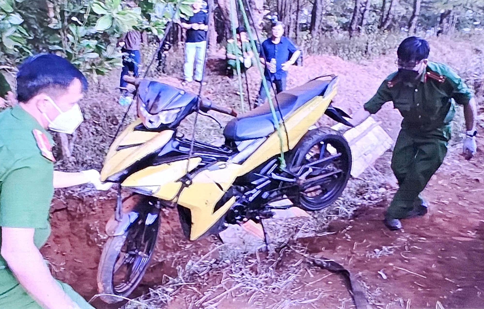 H&eacute; lộ manh mối bất ngờ khiến nh&oacute;m cướp ng&acirc;n h&agrave;ng ở Gia Lai sa lưới- Ảnh 1.