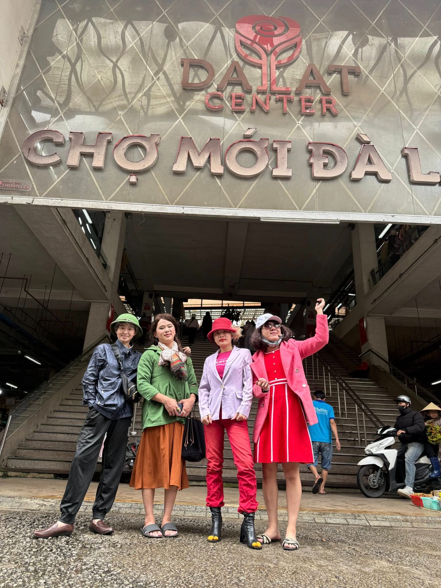 Vũ trụ Hồng Thơ kh&ocirc;i phục nhan sắc gốc!- Ảnh 2.