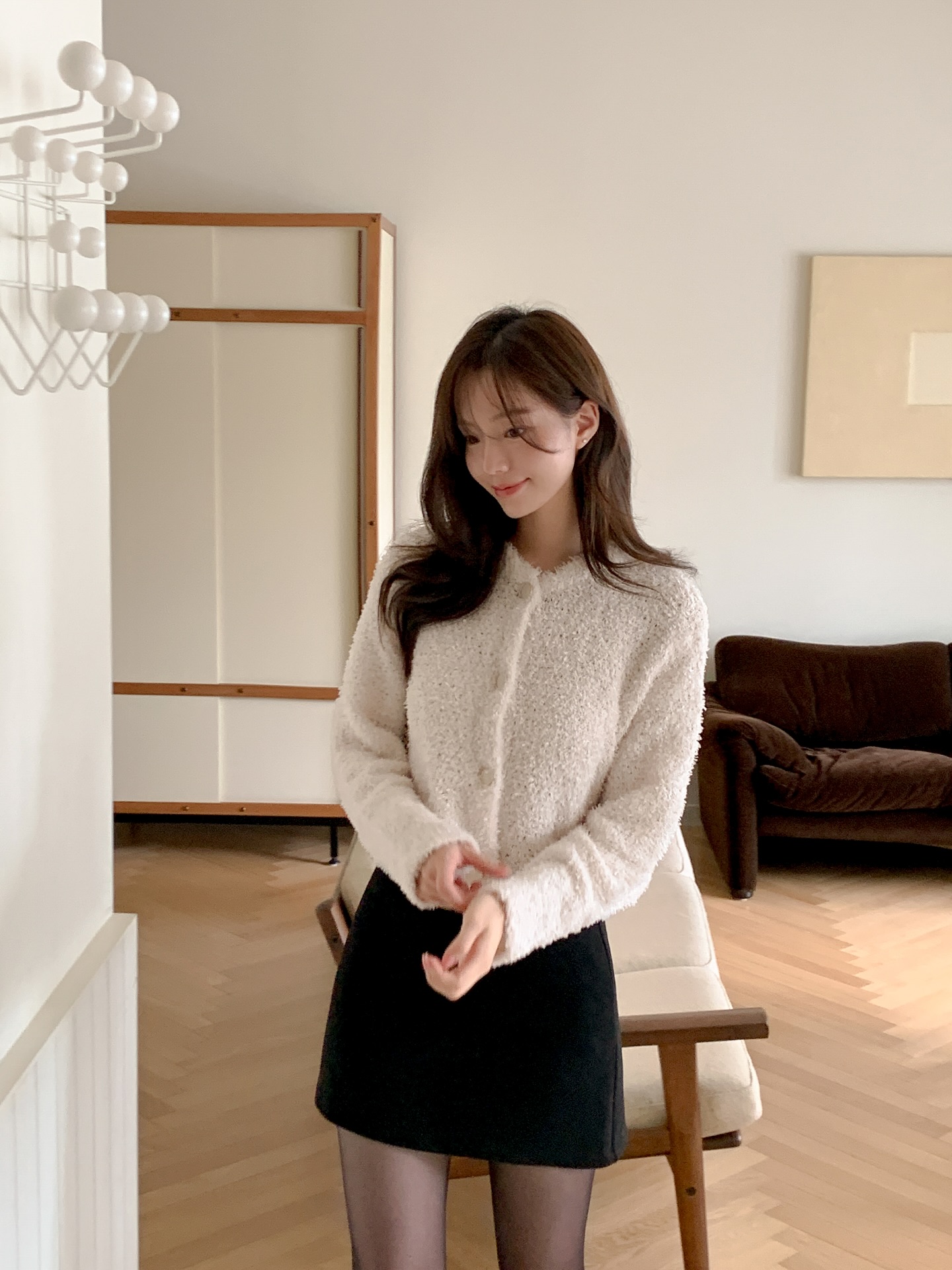 Tết muốn hack cả dáng lẫn tuổi thì chị em hãy sắm 4 món đồ ngắn- Ảnh 3.