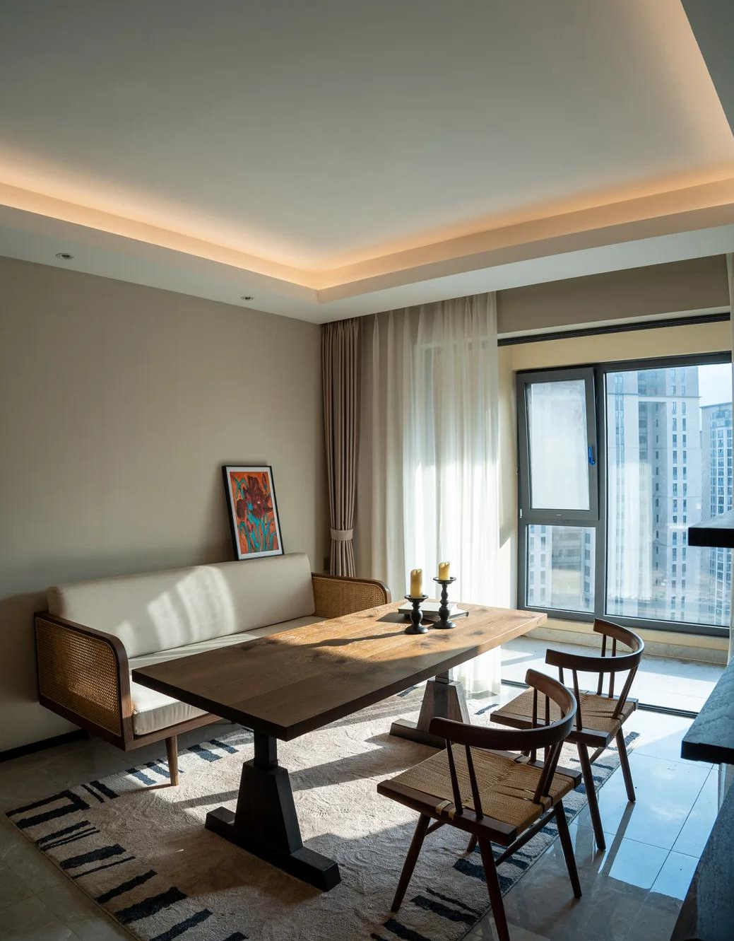 Vợ t&ocirc;i ki&ecirc;n quyết kh&ocirc;ng đặt b&agrave;n ăn trong ph&ograve;ng ăn - t&ocirc;i phản đối kịch liệt, nhưng khi ho&agrave;n thiện th&igrave; chỉ biết&hellip; "xin lỗi vợ"- Ảnh 3.