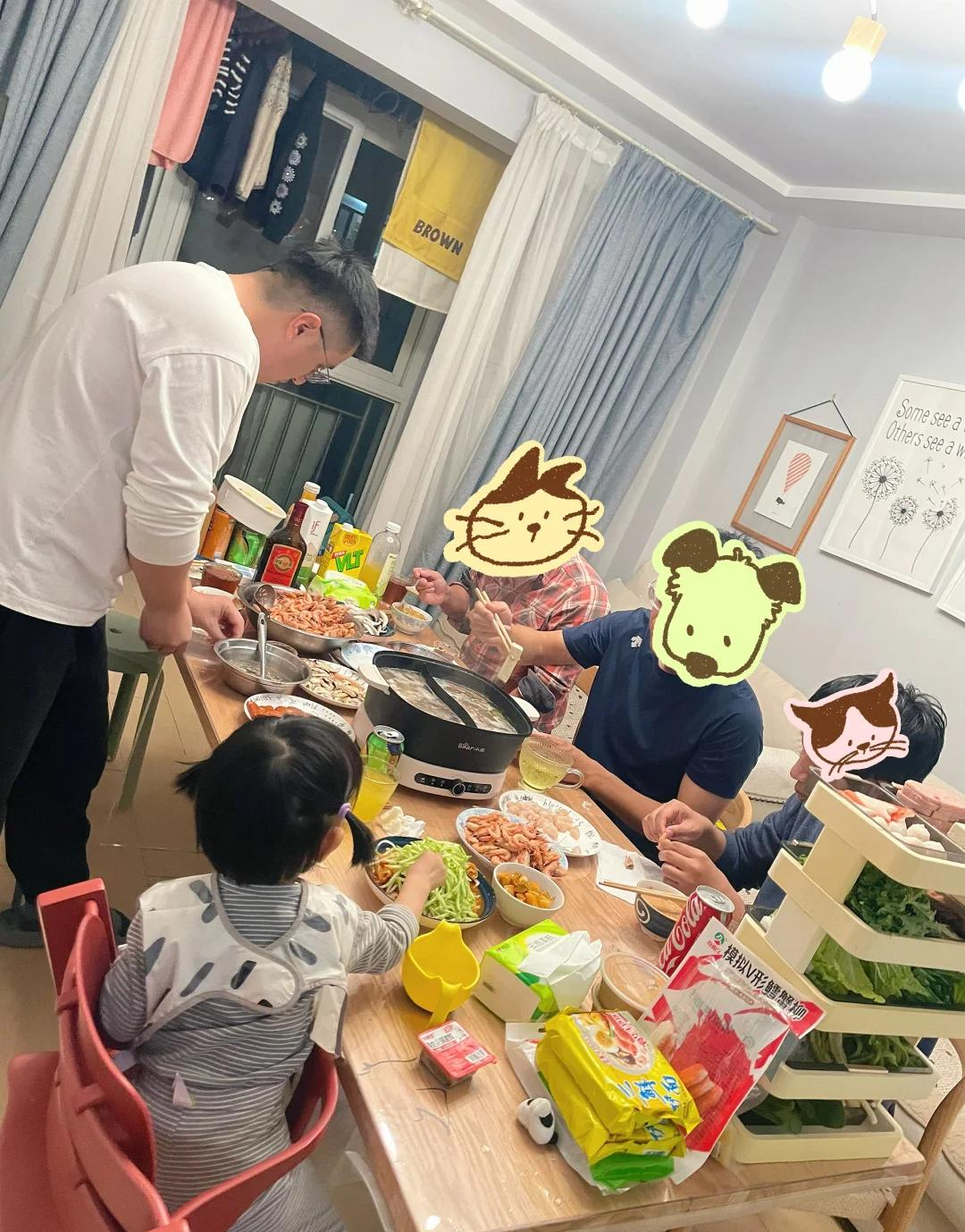 Vợ t&ocirc;i ki&ecirc;n quyết kh&ocirc;ng đặt b&agrave;n ăn trong ph&ograve;ng ăn - t&ocirc;i phản đối kịch liệt, nhưng khi ho&agrave;n thiện th&igrave; chỉ biết&hellip; "xin lỗi vợ"- Ảnh 5.