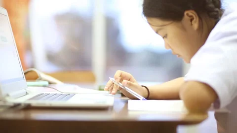 "Tết thầy c&ocirc; được nghỉ, sao học sinh vẫn phải l&agrave;m b&agrave;i tập?"- Ảnh 3.