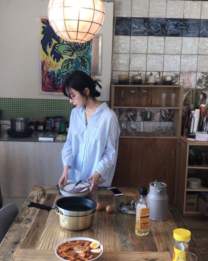 Lấy chồng rồi dọn nh&agrave; đ&oacute;n Tết mới biết, xưa nghe bố mẹ tr&aacute;nh xa 3 kiểu gia đ&igrave;nh n&agrave;y chắc đời đ&atilde; sướng hơn- Ảnh 1.