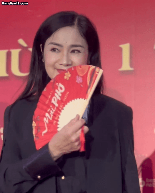 Việt Nam bao giờ mới c&oacute; th&ecirc;m tiểu thư khu&ecirc; c&aacute;c đẹp cỡ n&agrave;y, lục 1000 cuốn từ điển cũng kh&ocirc;ng đủ từ để khen- Ảnh 2.