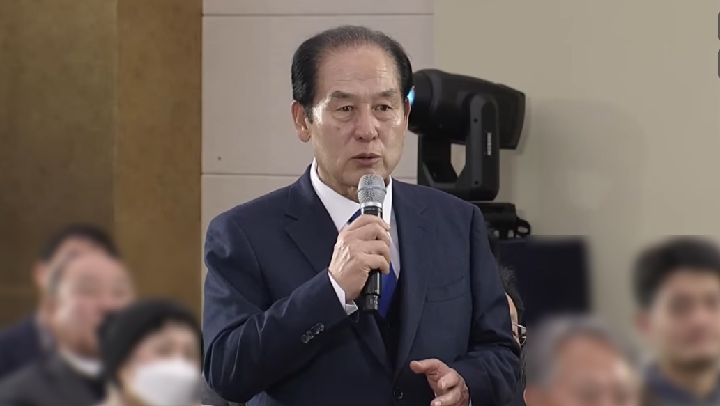 Quan chức H&agrave;n Quốc ph&aacute;t ng&ocirc;n &ldquo;nhập khẩu trinh nữ&rdquo; bị khai trừ đảng- Ảnh 1.