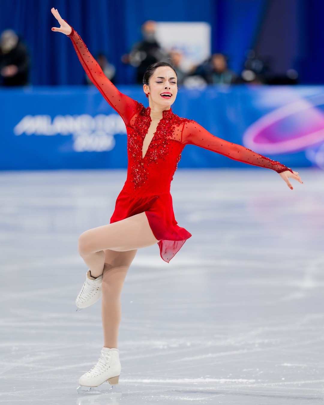 Đừng ai k&ecirc;u khổ v&igrave; deadline nữa, nữ sinh n&agrave;y vừa thi đấu Thế vận hội m&ugrave;a đ&ocirc;ng vừa phải l&agrave;m b&agrave;i tập đ&acirc;y n&agrave;y!- Ảnh 2.