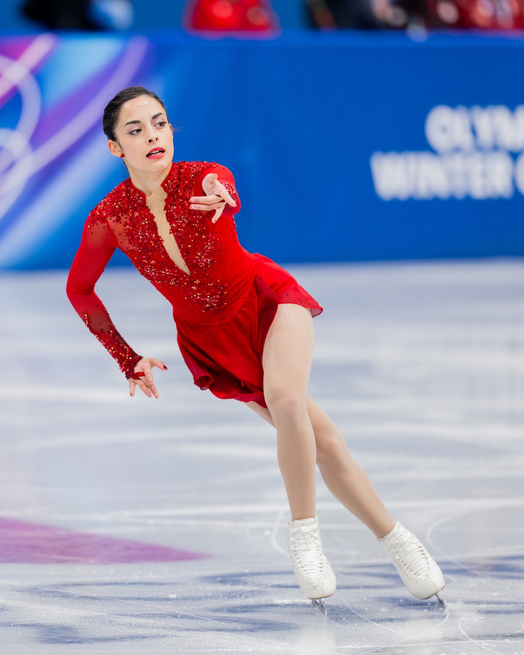 Đừng ai k&ecirc;u khổ v&igrave; deadline nữa, nữ sinh n&agrave;y vừa thi đấu Thế vận hội m&ugrave;a đ&ocirc;ng vừa phải l&agrave;m b&agrave;i tập đ&acirc;y n&agrave;y!- Ảnh 3.