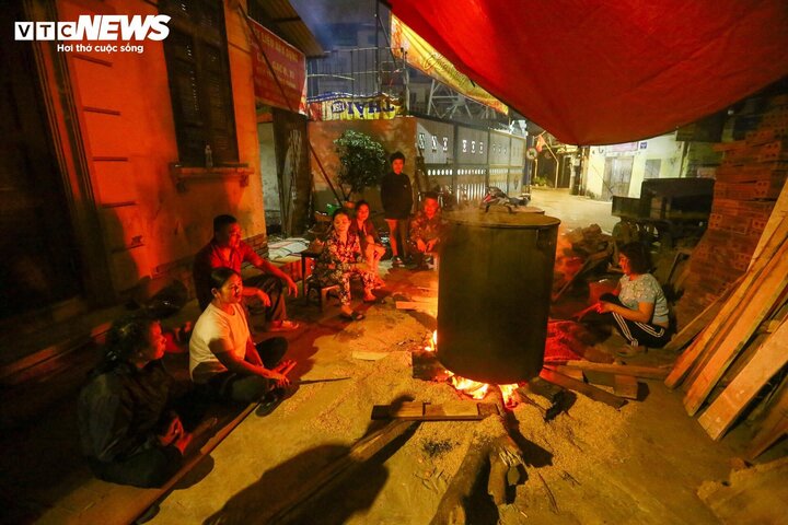 V&igrave; sao nồi &aacute;p suất kh&ocirc;ng thể thay thế bếp củi luộc b&aacute;nh chưng?- Ảnh 2.