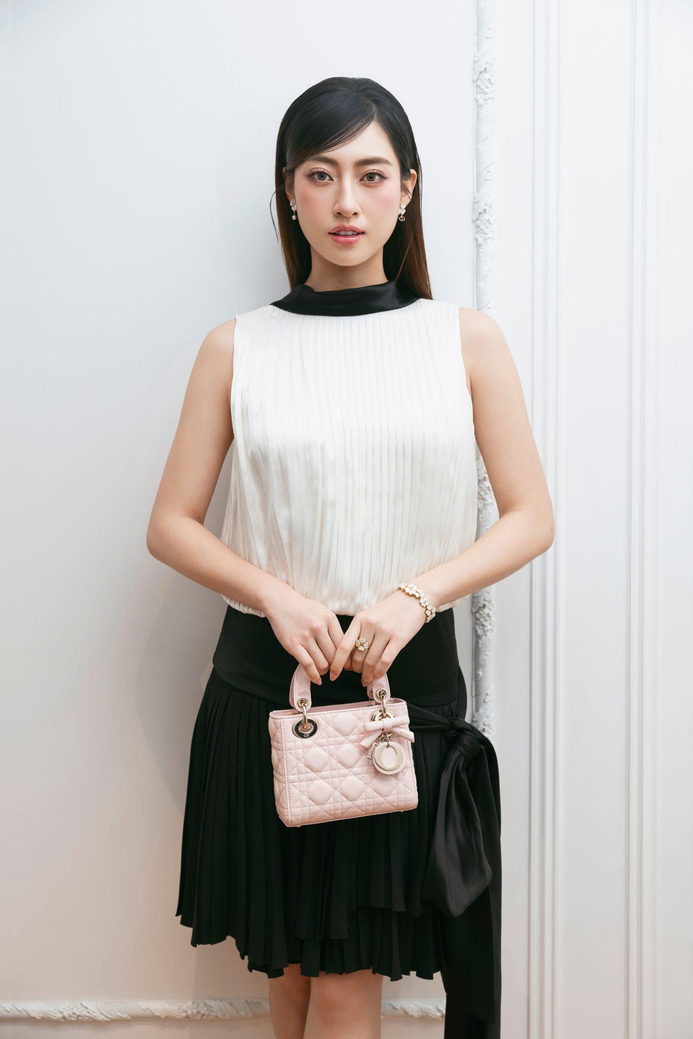 Bộ sưu tập Xu&acirc;n/H&egrave; 2026 của Dior được sao Việt y&ecirc;u th&iacute;ch- Ảnh 4.