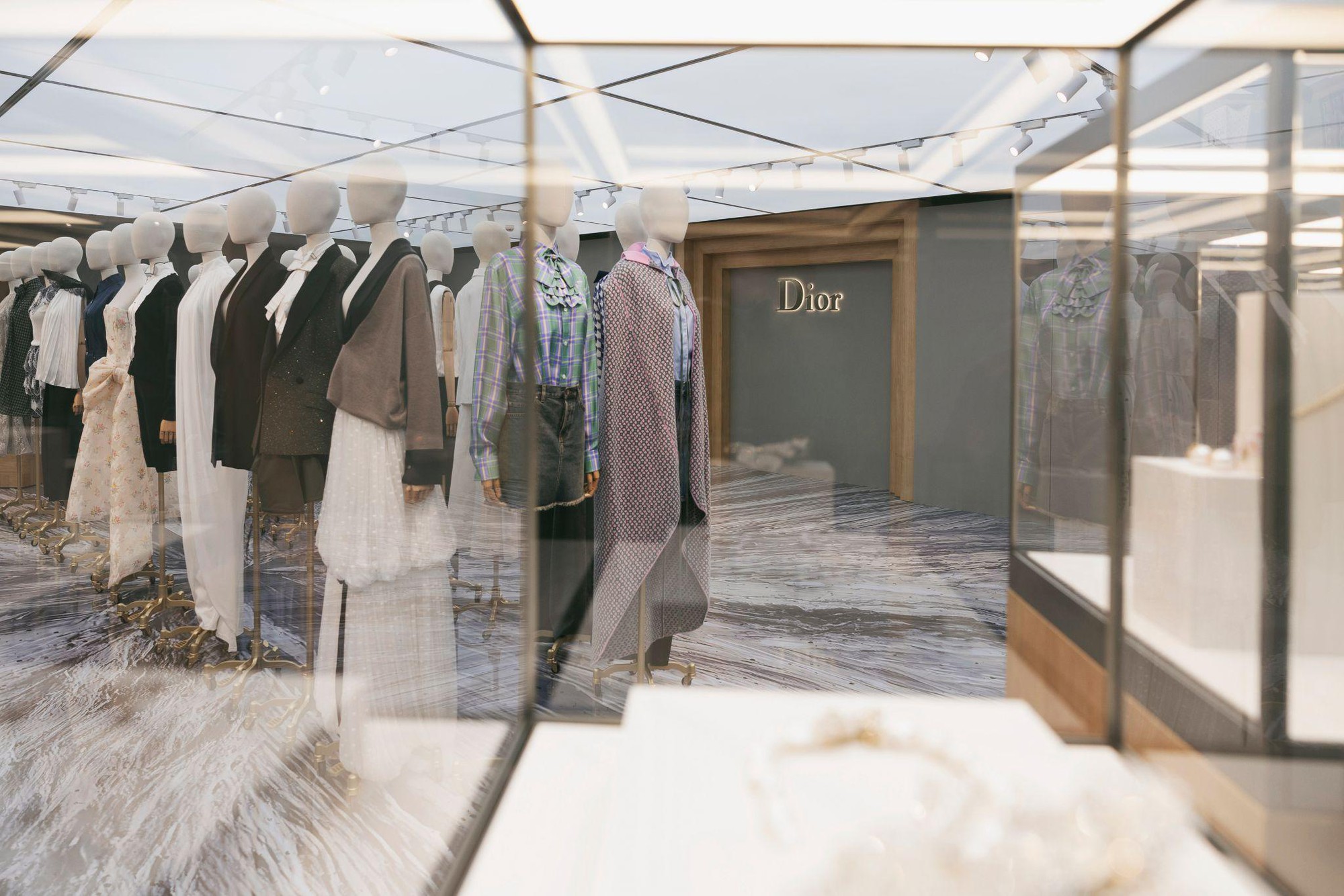 Bộ sưu tập Xu&acirc;n/H&egrave; 2026 của Dior được sao Việt y&ecirc;u th&iacute;ch- Ảnh 8.