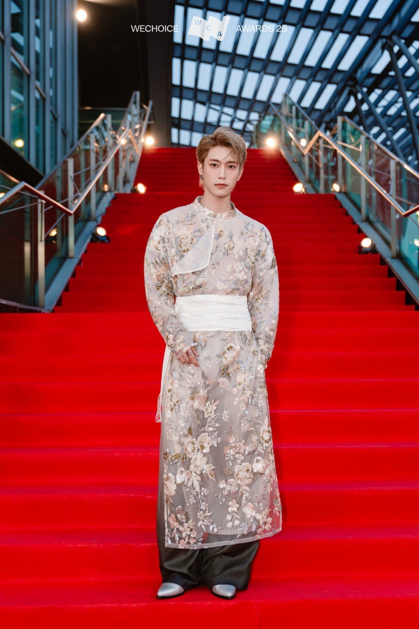 Trai đẹp 2K2 ph&aacute;t s&aacute;ng đ&uacute;ng nghĩa tại WeChoice Awards 2025 l&agrave; ai?- Ảnh 1.