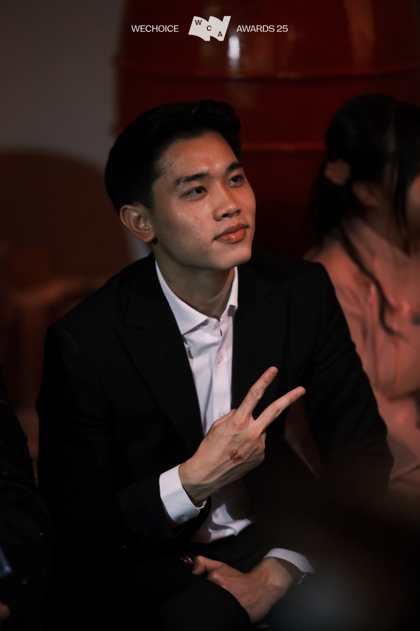 Ch&ugrave;m ảnh chưa từng được c&ocirc;ng bố của 21 Nh&acirc;n vật Truyền cảm hứng tại Gala WeChoice Awards 2025- Ảnh 5.